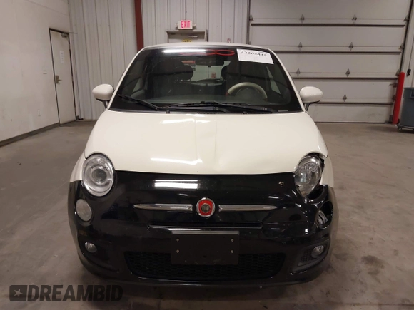 2015 FIAT 500 Sport z VIN 3C3CFFBR2FT709961, wystawiony jako IAAI lot #42265445 z przebiegiem 116 691 mil mil oraz . Historia ofert i sprzedaży dostępna na DreamBid. Obrazek 12.