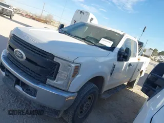2019 Ford F-350 with VIN 1FT7X3B69KED70740, listed as a IAAI auction lot 41665562 with 190,822 mi miles and . Bid and sale history available at DreamBid. Image 14.