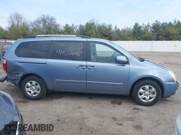 2010 Kia Sedona LX with VIN KNDMG4C36A6326605, listed as a IAAI auction lot 41902646 with 0 mi miles. Bid and sale history available at carsss.com. Image 13.