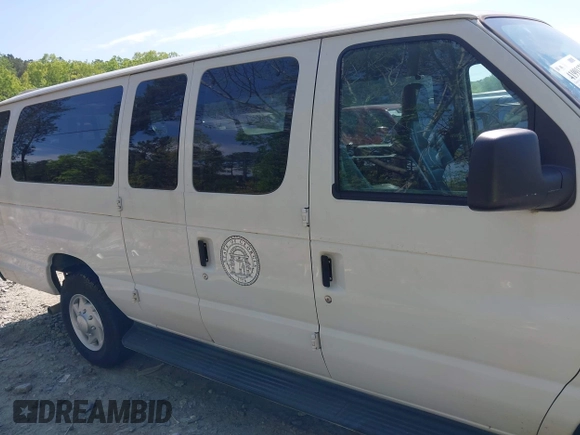 2009 Ford Econoline Passenger XL с VIN 1FBSS31L79DA40051, выставлен на аукционе IAAI как лот 41991120 с пробегом 170 373 миль миль и . История ставок и продаж доступна на DreamBid. Изображение 13.