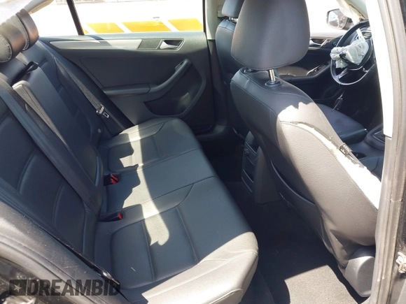 2015 Volkswagen Jetta SE с VIN 3VWD17AJ5FM214385, выставлен на аукционе IAAI как лот 42337460 с пробегом 99 625 миль миль и . История ставок и продаж доступна на DreamBid. Изображение 8.