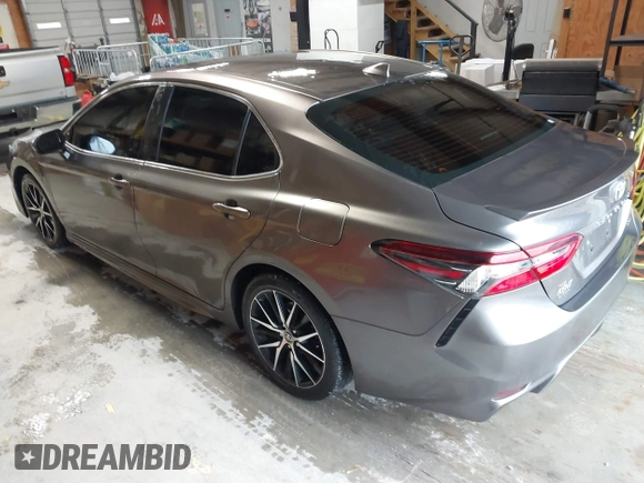 2021 Toyota Camry SE Nightshade with VIN 4T1G11AK9MU407567, listed as a IAAI auction lot 41998316 with 81,801 mi miles and . Bid and sale history available at DreamBid. Image 3.