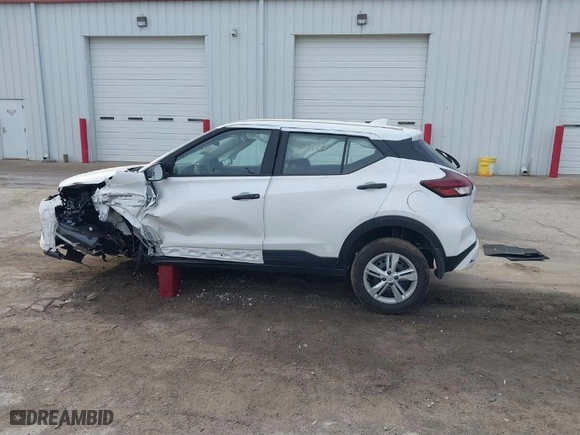 2024 Nissan Kicks S with VIN 3N1CP5BV0RL595059, listed as a IAAI auction lot 41800445 with 590 mi miles. Bid and sale history available at carsss.com. Image 14.