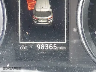 2019 Toyota Highlander SE with VIN 5TDJZRFH1KS959015, listed as a IAAI auction lot 41817317 with 98,365 mi miles. Bid and sale history available at carsss.com. Image 16.