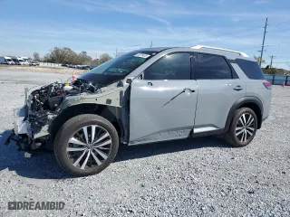 2024 Nissan Pathfinder Platinum with VIN 5N1DR3DH3RC233340, listed as a Copart auction lot 46373455 with 14,057 mi miles and Salvage Title. Bid and sale history available at carsss.com. Image 1.