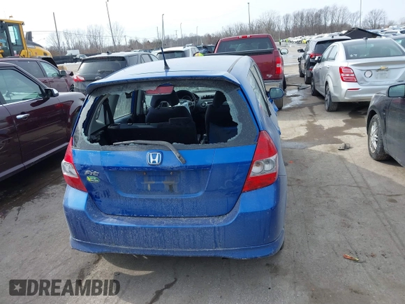 2007 Honda Fit Sport z VIN JHMGD38687S066337, wystawiony jako IAAI lot #41650915 z przebiegiem 227 776 mil mil oraz . Historia ofert i sprzedaży dostępna na DreamBid. Obrazek 17.