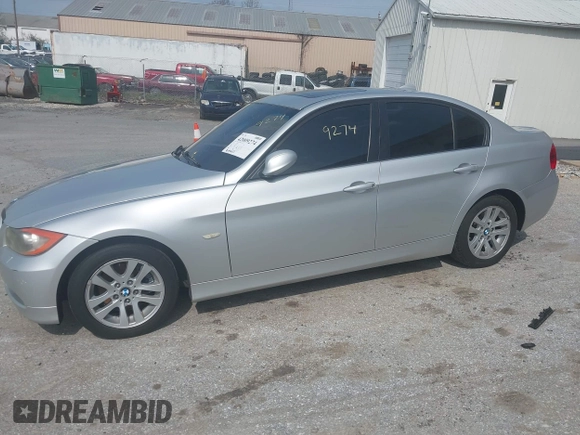 2007 BMW 3 Series 328xi with VIN WBAVC93597K034927, listed as a IAAI auction lot 42009274 with 184,427 mi miles and . Bid and sale history available at DreamBid. Image 15.