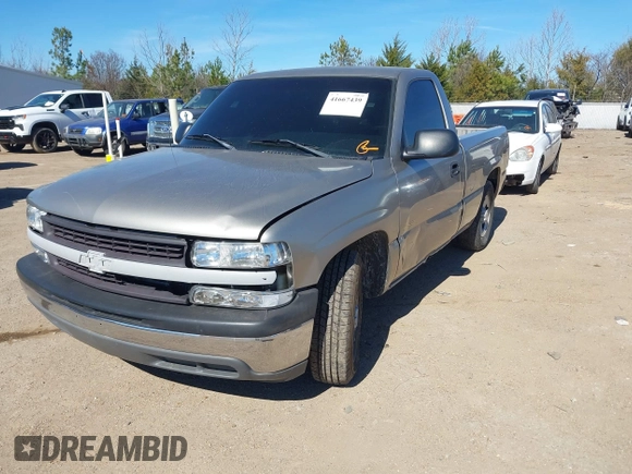 1999 Chevrolet Silverado 1500 with VIN 1GCEC14W7XZ212594, listed as a IAAI auction lot 41667439 with 209,911 mi miles. Bid and sale history available at carsss.com. Image 2.
