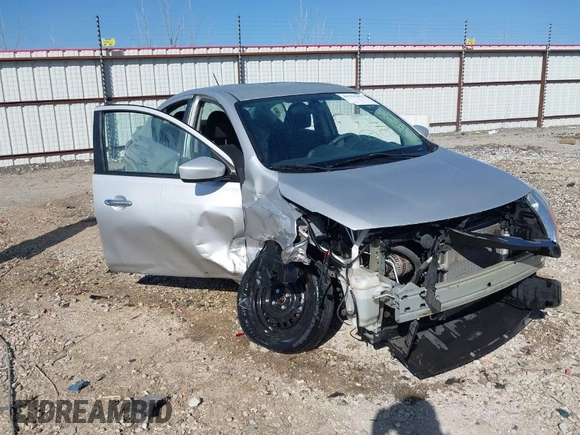 2015 Nissan Versa SV with VIN 3N1CN7AP2FL915742, listed as a IAAI auction lot 41755811 with 45,832 mi miles. Bid and sale history available at carsss.com. Image 1.