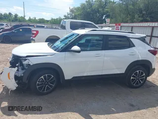 2025 Chevrolet TrailBlazer LT with VIN KL79MPSP8SB086368, listed as a IAAI auction lot 42244297 with 9,313 mi miles and . Bid and sale history available at DreamBid. Image 15.