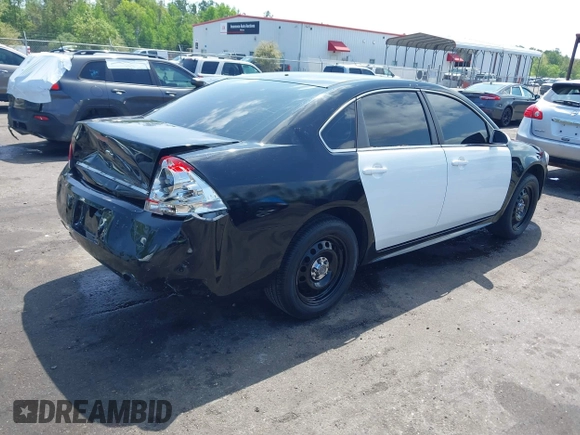 2012 Chevrolet Impala Police Police z VIN 2G1WD5E31C1161764, wystawiony jako IAAI lot #41918458 z przebiegiem 88 066 mil mil oraz . Historia ofert i sprzedaży dostępna na DreamBid. Obrazek 4.