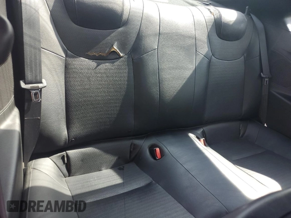 2016 Hyundai Genesis Coupe Ultimate with VIN KMHHU6KJ7GU134504, listed as a Copart auction lot 65749075 with 38,967 mi miles and Clean title. Bid and sale history available at DreamBid. Image 10.