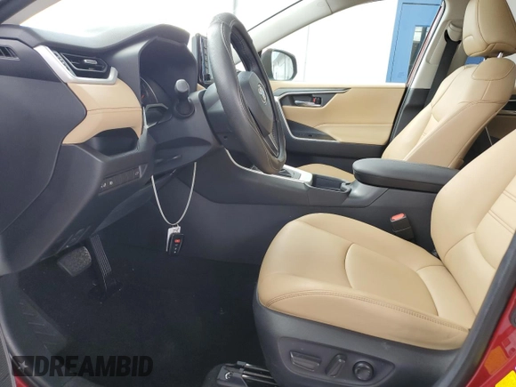 2021 Toyota RAV4 XLE Premium with VIN 2T3C1RFV2MW164644, listed as a Copart auction lot 65607935 with 19,667 mi miles and Salvage title. Bid and sale history available at DreamBid. Image 7.