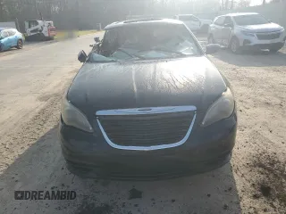 2012 Chrysler 200 S with VIN 1C3CCBHG2CN327304, listed as a Copart auction lot 48618835 with 0 mi miles and Salvage Title. Bid and sale history available at carsss.com. Image 5.