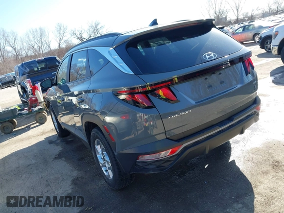 2024 Hyundai Tucson SEL with VIN 5NMJBCDE5RH322877, listed as a IAAI auction lot 41757616 with 53,515 mi miles. Bid and sale history available at carsss.com. Image 3.