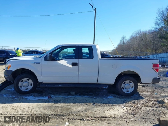 2009 Ford F-150 STX with VIN 1FTRX12W99KB72877, listed as a IAAI auction lot 41341609 with 315,102 mi miles. Bid and sale history available at carsss.com. Image 14.