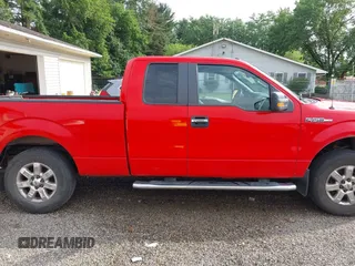 2013 Ford F-150 XL z VIN 1FTFX1EF4DFB74102, wystawiony jako IAAI lot #42612495 z przebiegiem 243 056 mil mil oraz . Historia ofert i sprzedaży dostępna na DreamBid. Obrazek 13.