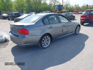 2011 BMW 3 Series 328i xDrive with VIN WBAPK7G52BNN78431, listed as a IAAI auction lot 42256610 with 140,533 mi miles and . Bid and sale history available at DreamBid. Image 4.