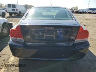 2005 Volvo S60 with VIN YV1RH592752430678, listed as a Copart auction lot 76719624 with 243,726 mi miles and Clean Title. Bid and sale history available at carsss.com. Image 6.