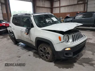 2016 Jeep Renegade Limited z VIN ZACCJBDT5GPD67846, wystawiony jako IAAI lot #42238110 z przebiegiem 135 095 mil mil oraz . Historia ofert i sprzedaży dostępna na DreamBid. Obrazek 1.