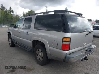 2005 Chevrolet Suburban LT z VIN 3GNEC16ZX5G261624, wystawiony jako IAAI lot #42249915 z przebiegiem 203 399 mil mil oraz . Historia ofert i sprzedaży dostępna na DreamBid. Obrazek 3.