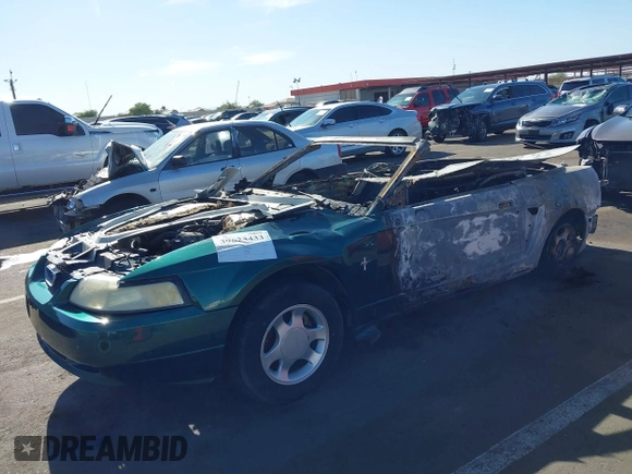 2000 Ford Mustang with VIN 1FAFP4449YF294670, listed as a IAAI auction lot 39623433 with 1 mi miles. Bid and sale history available at carsss.com. Image 2.