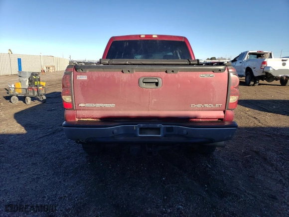 2004 Chevrolet Silverado 1500 Crew Cab LT with VIN 2GCEK13T841376385, listed as a Copart auction lot 84483164 with 196,543 mi miles and Salvage Title. Bid and sale history available at carsss.com. Image 6.