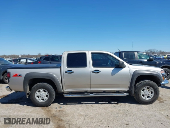 2005 Chevrolet Colorado 1SE LS Z71 z VIN 1GCDS136758256064, wystawiony jako IAAI lot #41847110 z przebiegiem 200 960 mil mil oraz . Historia ofert i sprzedaży dostępna na DreamBid. Obrazek 13.