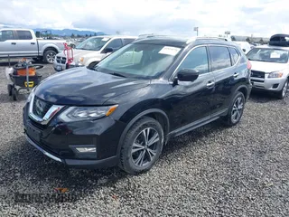 2017 Nissan Rogue SL with VIN 5N1AT2MV9HC868890, listed as a IAAI auction lot 41924174 with 91,037 mi miles. Bid and sale history available at carsss.com. Image 17.