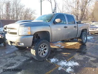2007 Chevrolet Silverado 1500 LTZ with VIN 2GCEK13M071566615, listed as a IAAI auction lot 41268461 with 179,539 mi miles. Bid and sale history available at carsss.com. Image 18.