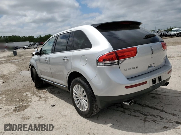 2011 Lincoln MKX z VIN 2LMDJ8JK6BBJ08962, wystawiony jako Copart lot #54329225 z przebiegiem 183 883 mil mil oraz Szkoda całkowita • Salvage title. Historia ofert i sprzedaży dostępna na DreamBid. Obrazek 2.