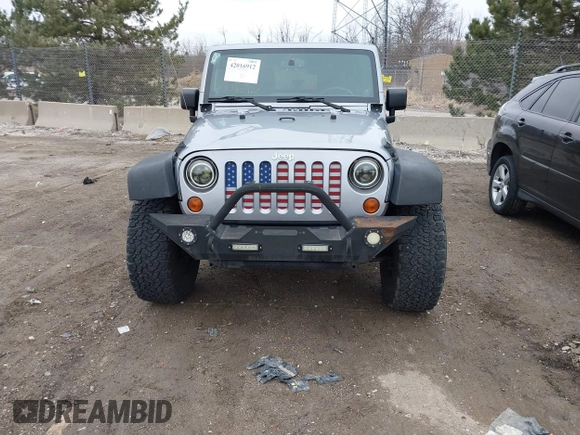 2013 Jeep Wrangler Unlimited Rubicon z VIN 1C4BJWFG7DL667083, wystawiony jako IAAI lot #42016912 z przebiegiem 148 933 mil mil oraz . Historia ofert i sprzedaży dostępna na DreamBid. Obrazek 12.