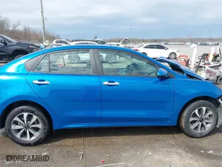 2022 Kia Rio S with VIN 3KPA24AD8NE442742, listed as a IAAI auction lot 41706139 with 41,145 mi miles. Bid and sale history available at carsss.com. Image 13.