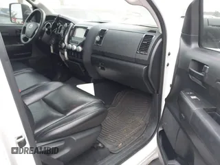 2007 Toyota Tundra SR5 with VIN 5TBDV54117S489964, listed as a IAAI auction lot 41426476 with 217,606 mi miles. Bid and sale history available at carsss.com. Image 5.