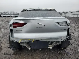 2020 Jaguar I-Pace SE z VIN SADHC2S16L1F79822, wystawiony jako Copart lot #42645034 z przebiegiem 17 033 mil mil oraz . Historia ofert i sprzedaży dostępna na DreamBid. Obrazek 6.