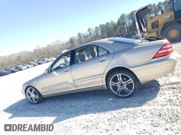 2001 Mercedes-Benz S-Class with VIN WDBNG75J71A199988, listed as a Copart auction lot 49666765 with 215,687 mi miles and Clean Title. Bid and sale history available at carsss.com. Image 2.