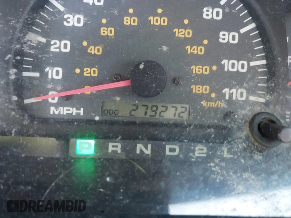 2000 Toyota 4Runner SR5 with VIN JT3GN86R1Y0166533, listed as a IAAI auction lot 42103772 with 279,272 mi miles and . Bid and sale history available at DreamBid. Image 7.