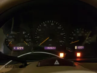 2002 Mercedes-Benz M 320/430/500 с VIN 4JGAB54E52A319680, выставлен на аукционе Copart как лот 55136505 с пробегом 192 023 миль миль и На запчасти • Non repairable. История ставок и продаж доступна на DreamBid. Изображение 9.