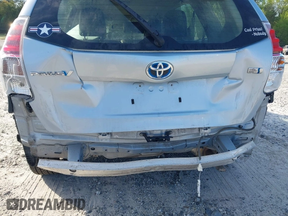 2016 Toyota Prius v Two with VIN JTDZN3EU2GJ042440, listed as a IAAI auction lot 42008316 with 160,000 mi miles. Bid and sale history available at carsss.com. Image 6.