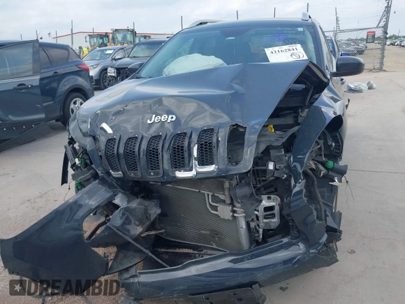 2018 Jeep Cherokee Latitude Plus с VIN 1C4PJLLB7JD573322, выставлен на аукционе IAAI как лот 42162841 с пробегом 81 938 миль миль и . История ставок и продаж доступна на DreamBid. Изображение 13.