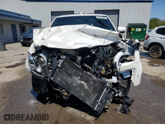 2019 Ford Expedition XLT with VIN 1FMJU1JT2KEA53114, listed as a Copart auction lot 56191305 with 82,134 mi miles and Salvage title. Bid and sale history available at DreamBid. Image 5.