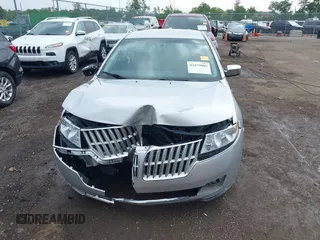 2012 Lincoln MKZ z VIN 3LNHL2GC4CR835010, wystawiony jako IAAI lot #42479902 z przebiegiem 85 133 mil mil oraz . Historia ofert i sprzedaży dostępna na DreamBid. Obrazek 12.