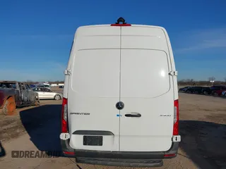 2023 Mercedes-Benz Sprinter Cargo with VIN W1Y4NCHYXPT153665, listed as a IAAI auction lot 41322090 with 203,587 mi miles and . Bid and sale history available at carsss.com. Image 16.