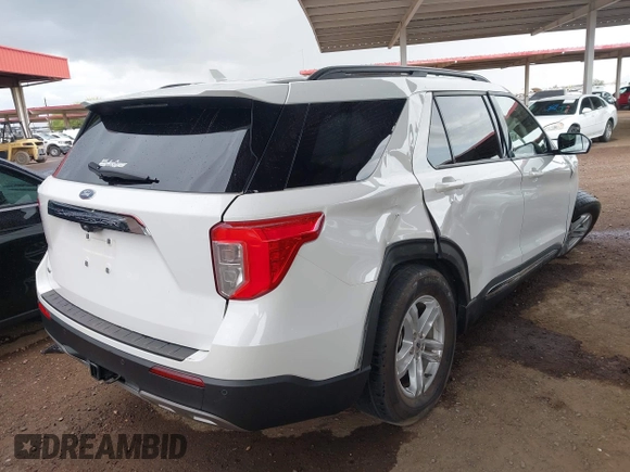 2022 Ford Explorer XLT z VIN 1FMSK7DH0NGB25926, wystawiony jako IAAI lot #42181595 z przebiegiem 15 063 mil mil oraz . Historia ofert i sprzedaży dostępna na DreamBid. Obrazek 4.