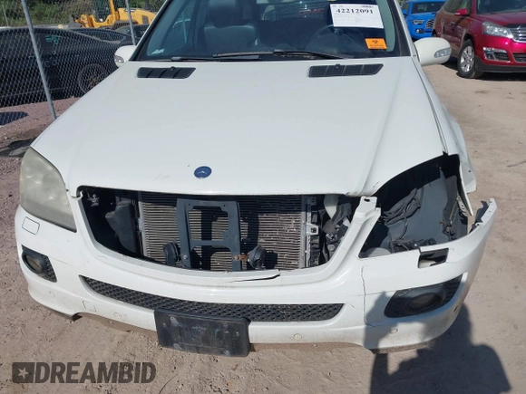 2008 Mercedes-Benz M 350 with VIN 4JGBB86E88A323377, listed as a IAAI auction lot 42212091 with Not Provided miles and . Bid and sale history available at DreamBid. Image 6.