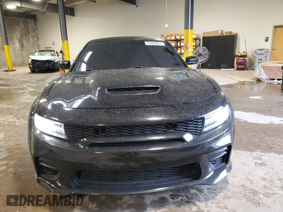 2021 Dodge Charger SRT Hellcat Widebody z VIN 2C3CDXL9XMH617917, wystawiony jako Copart lot #57069205 z przebiegiem 34 859 mil mil oraz Szkoda całkowita • Salvage title. Historia ofert i sprzedaży dostępna na DreamBid. Obrazek 5.