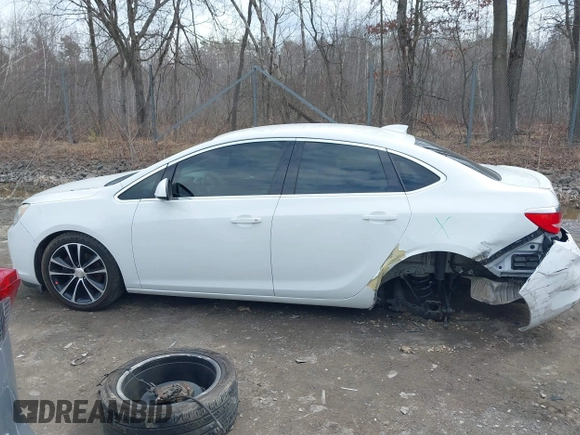 2017 Buick Verano Sport Touring with VIN 1G4PR5SK6H4117842, listed as a IAAI auction lot 41893337 with 107,299 mi miles. Bid and sale history available at carsss.com. Image 14.