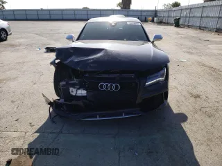 2015 Audi RS 7 Prestige z VIN WUAW2AFC6FN900136, wystawiony jako Copart lot #54558253 z przebiegiem 69 045 mil mil oraz . Historia ofert i sprzedaży dostępna na DreamBid. Obrazek 5.