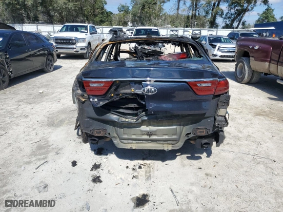 2017 Kia Cadenza Premium with VIN KNALC4J19H5080879, listed as a Copart auction lot 46231335 with 0 mi miles and Non Repairable. Bid and sale history available at carsss.com. Image 6.