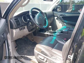 2006 Toyota 4Runner SR5 with VIN JTEZU14R068041163, listed as a IAAI auction lot 42062193 with 186,723 mi miles and . Bid and sale history available at DreamBid. Image 5.